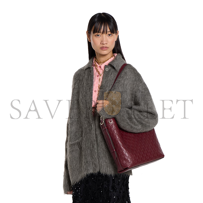 GUCCI GG EMBLEM MEDIUM SHOULDER BAG 847452 (30.5*30.5*9cm)